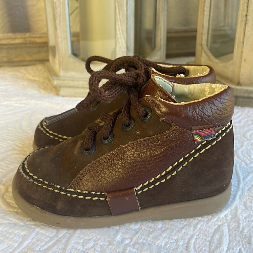 POOHLIN Brown Suede Walkers - 23